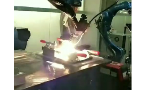 氬弧焊機(jī)器人，推拉絲脈沖鋁焊